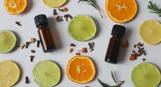 Aceite esencial de naranja y limón